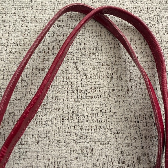 USED Longchamp Raspberry Tote Bag - Picture 8 of 16